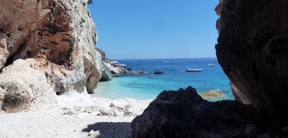 CHARTER SARDINIA - Un tuffo nel BLU